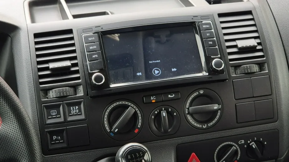 VOLKSWAGEN Multivan -