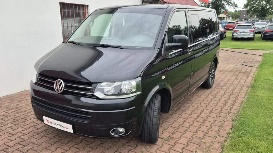 VOLKSWAGEN Multivan -