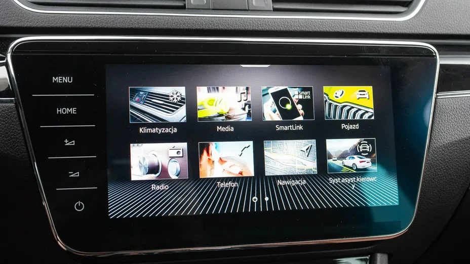 SKODA Superb -