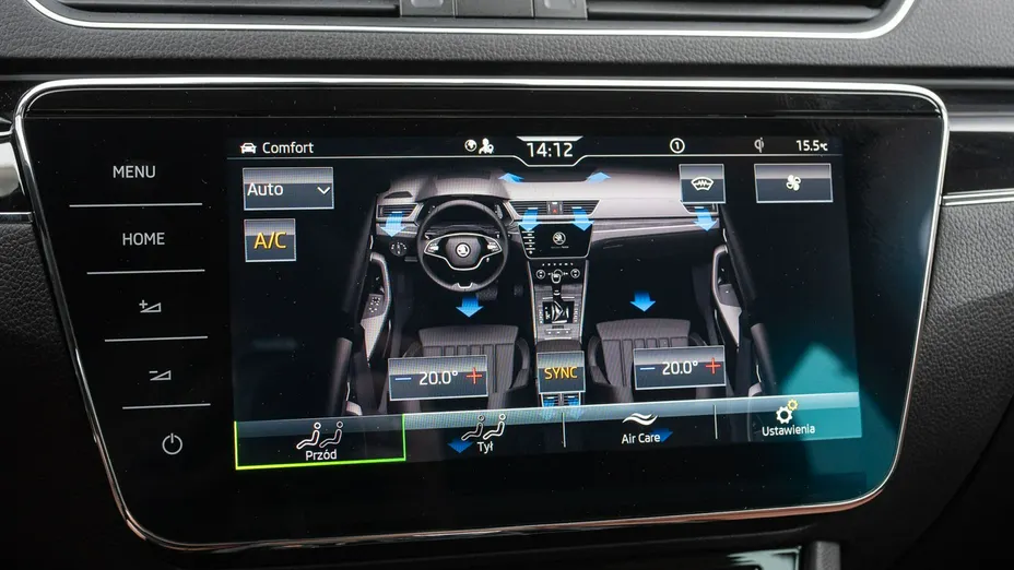 SKODA Superb -