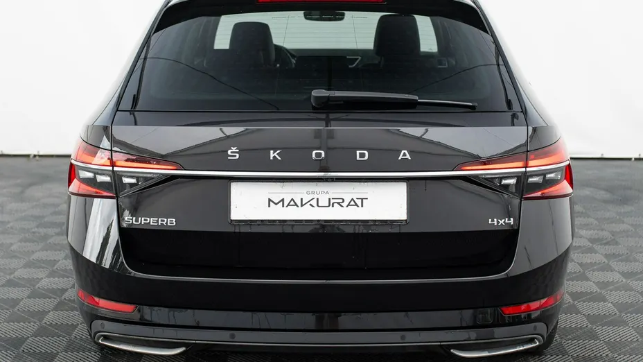 SKODA Superb -