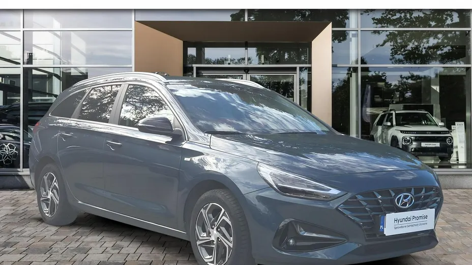 HYUNDAI i30 -