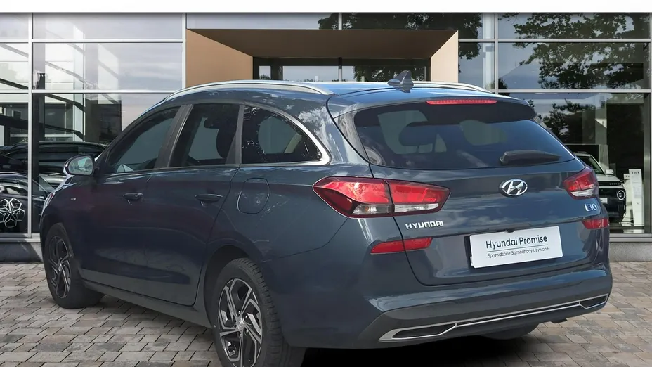 HYUNDAI i30 -
