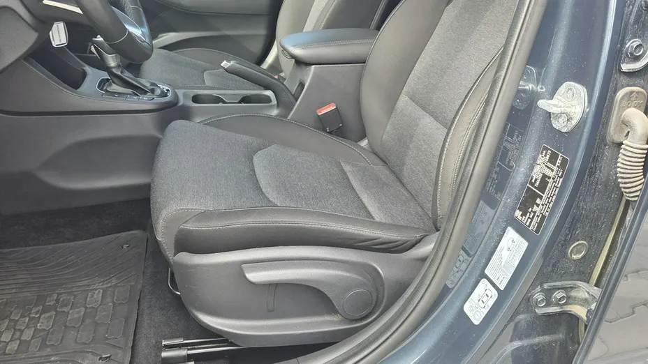 HYUNDAI i30 -