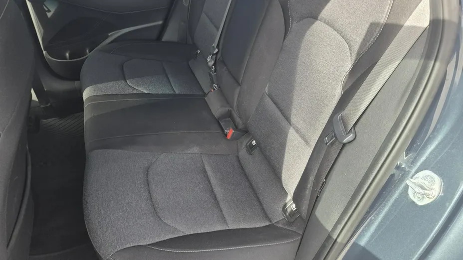 HYUNDAI i30 -