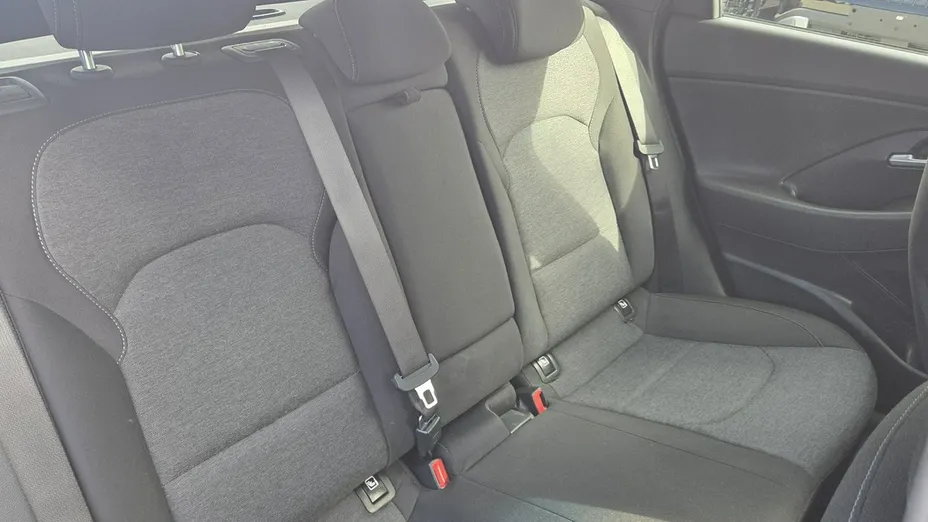 HYUNDAI i30 -