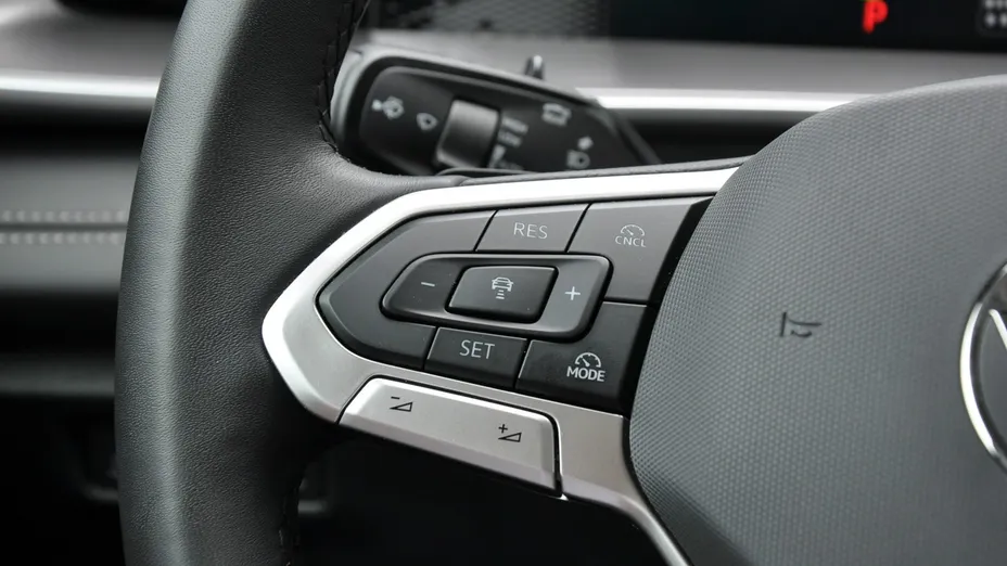 VOLKSWAGEN Tayron -