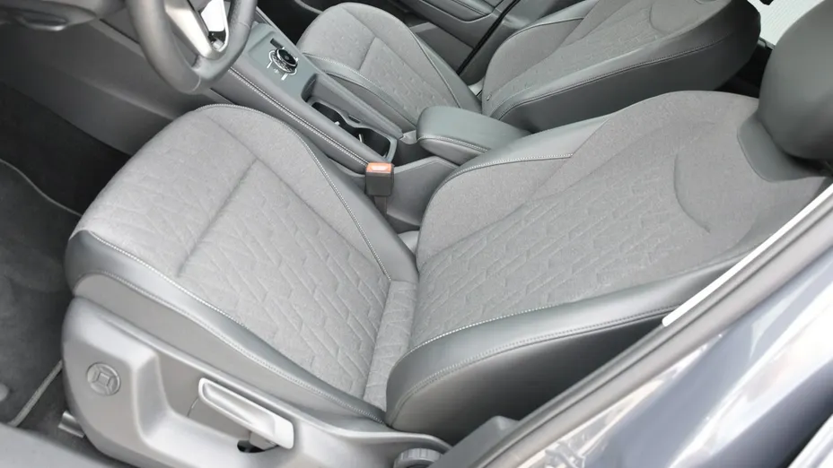 VOLKSWAGEN Tayron -