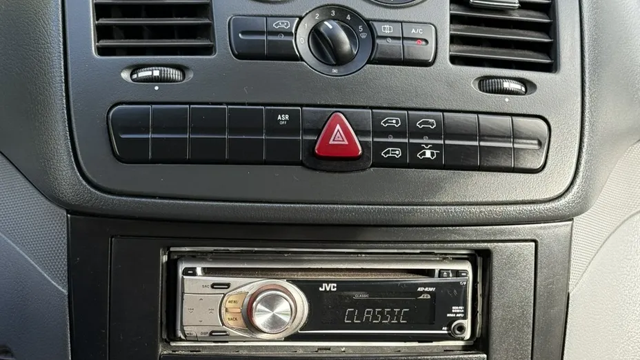 MERCEDES-BENZ Vito -