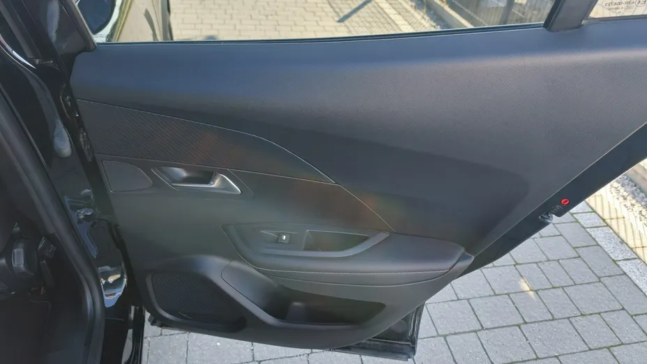 PEUGEOT 2008 -