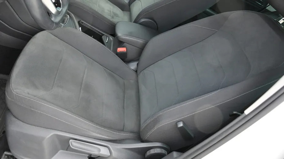 VOLKSWAGEN Tiguan -