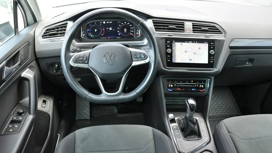 VOLKSWAGEN Tiguan -