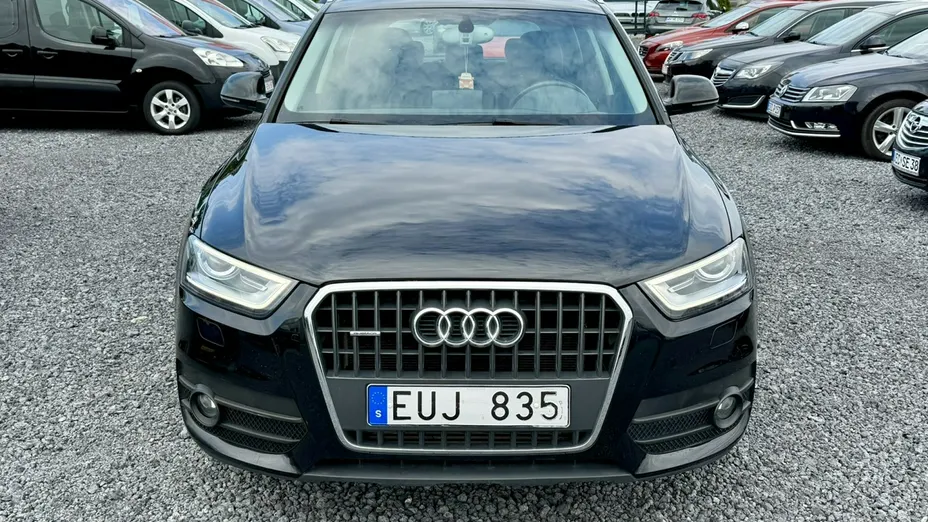 AUDI Q3 -