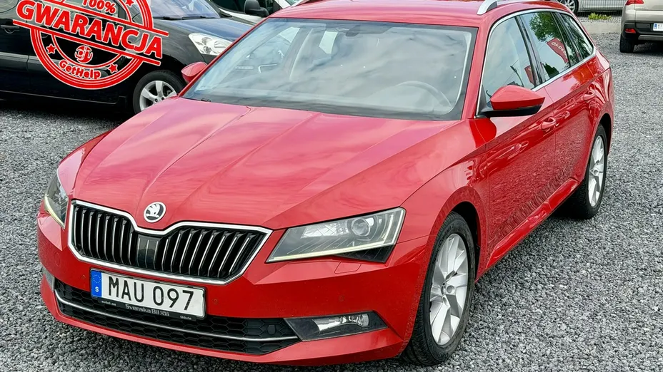 SKODA Superb -