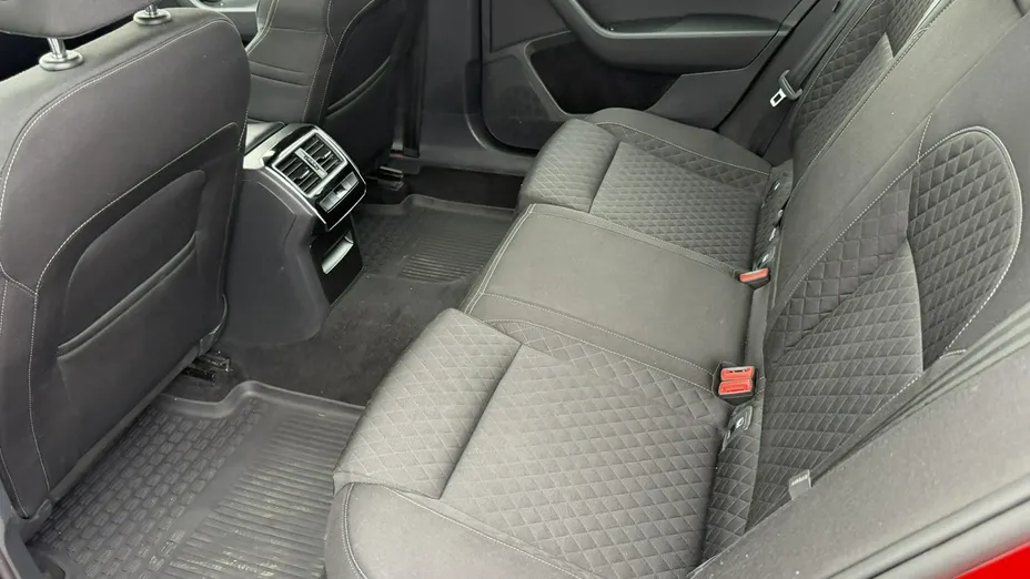 SKODA Superb -