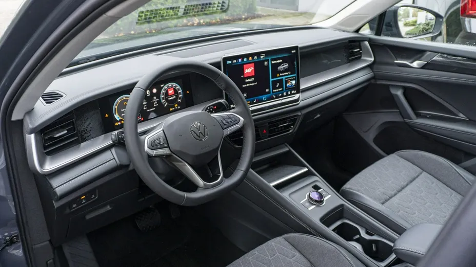 VOLKSWAGEN Tayron -