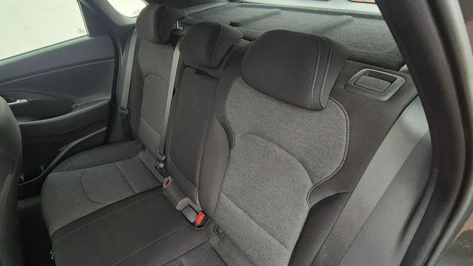 HYUNDAI i30 -