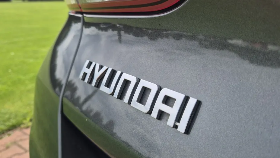 HYUNDAI i30 -