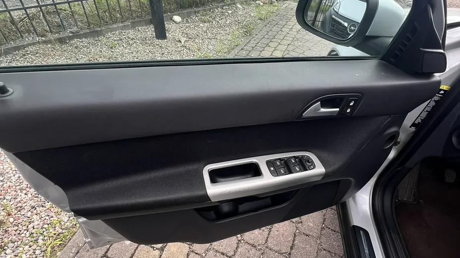 VOLVO V50 -