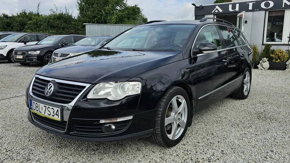 VOLKSWAGEN Passat -