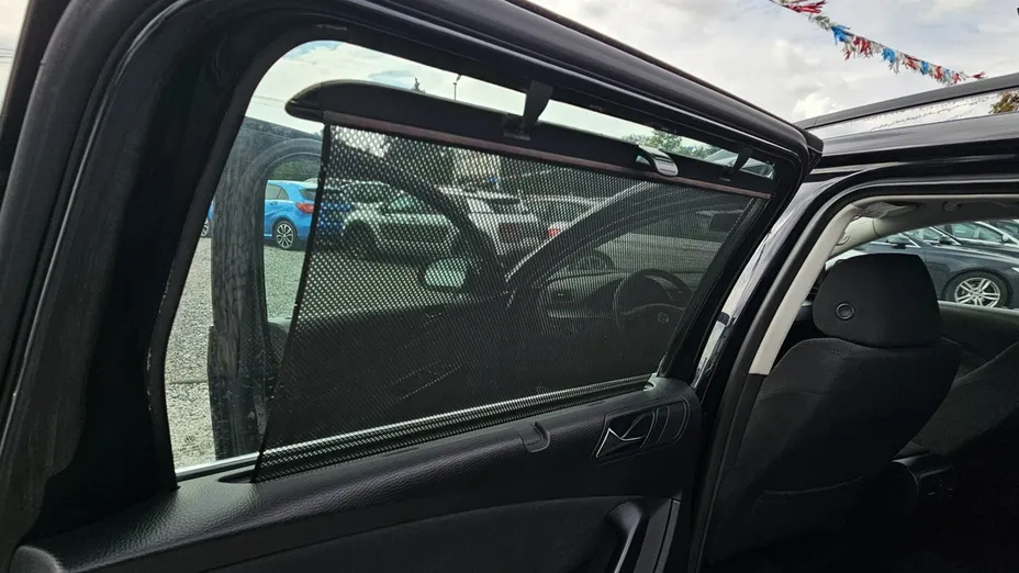 VOLKSWAGEN Passat -