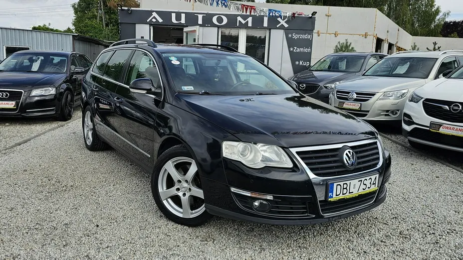 VOLKSWAGEN Passat -