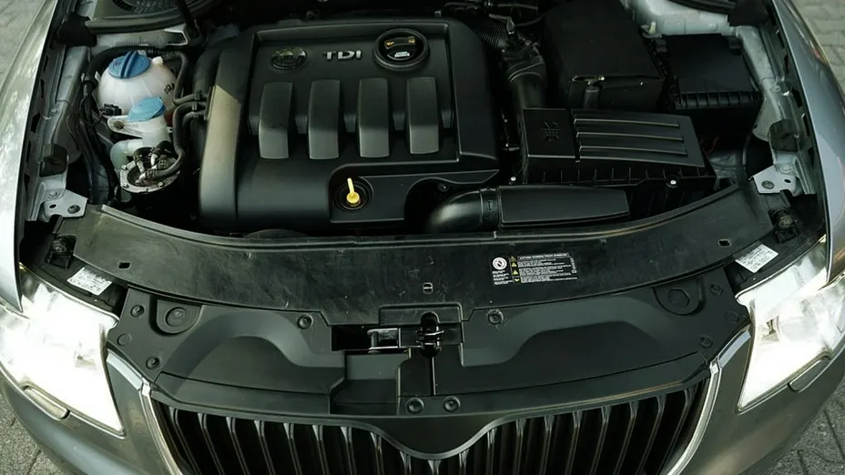 SKODA Superb -