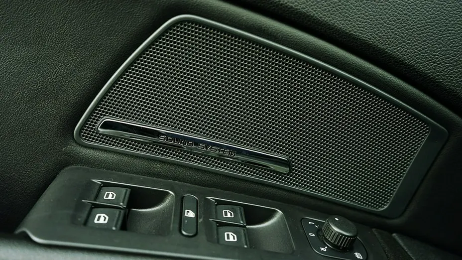 SKODA Superb -