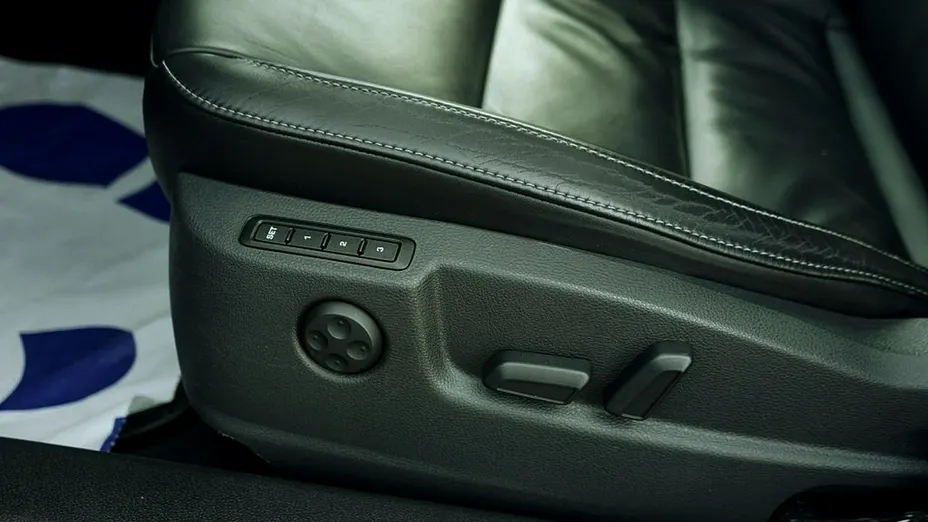 SKODA Superb -