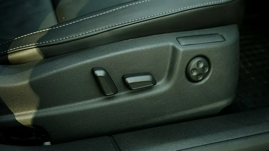 SKODA Superb -