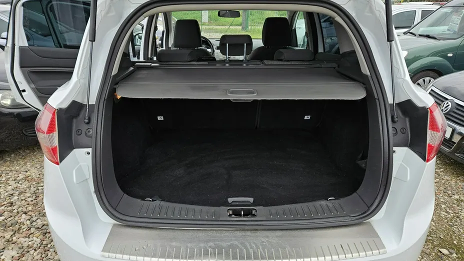 FORD Kuga -