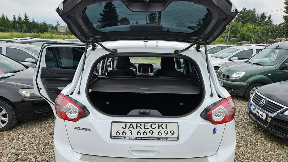 FORD Kuga -