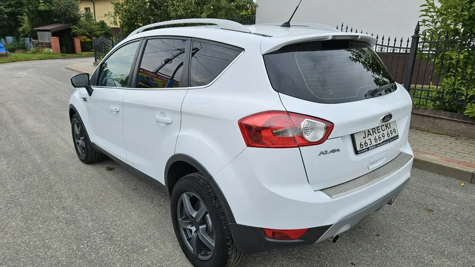 FORD Kuga -