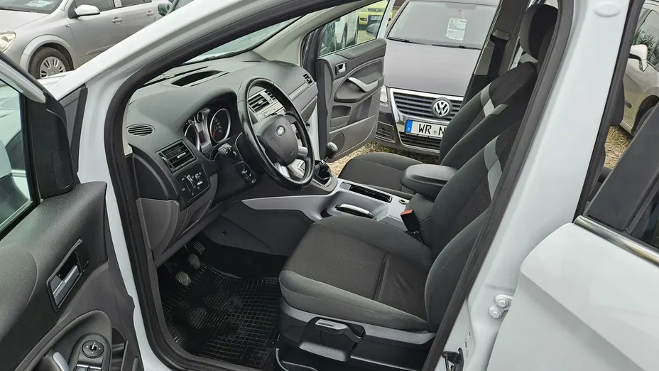FORD Kuga -