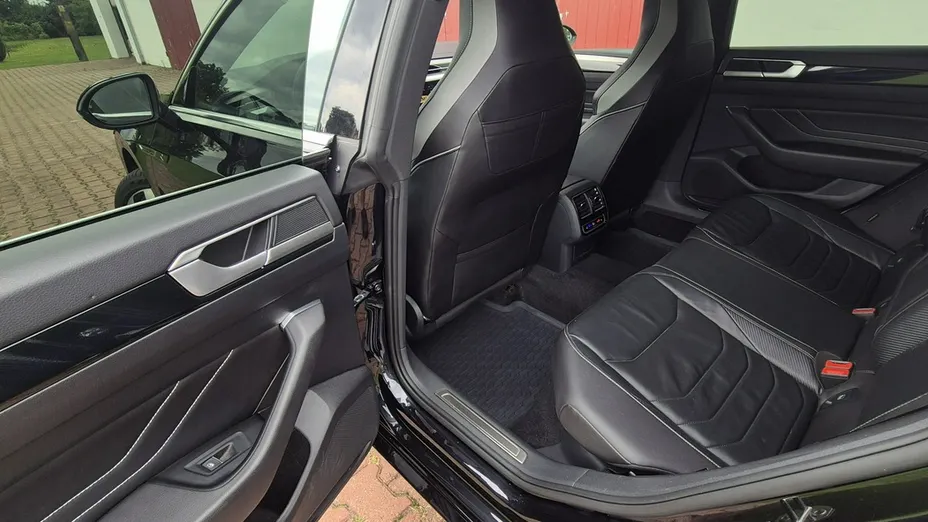 VOLKSWAGEN Arteon -