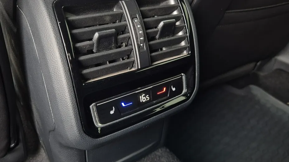 VOLKSWAGEN Arteon -