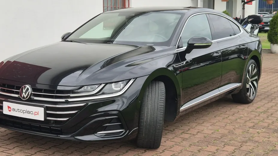 VOLKSWAGEN Arteon -