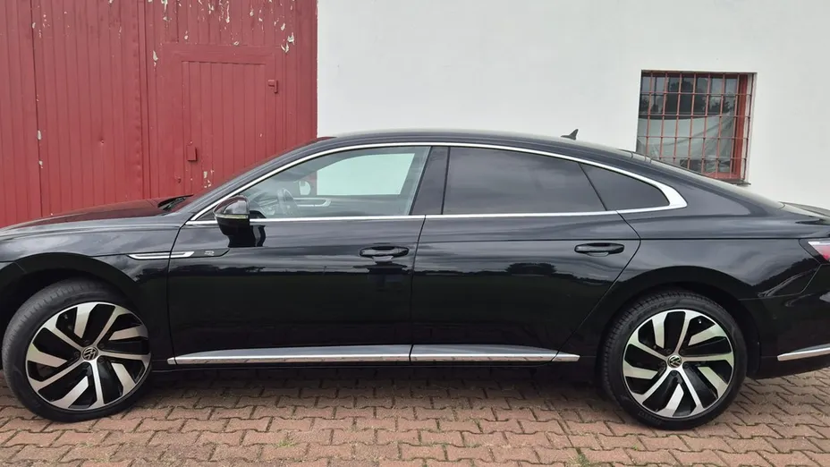 VOLKSWAGEN Arteon -