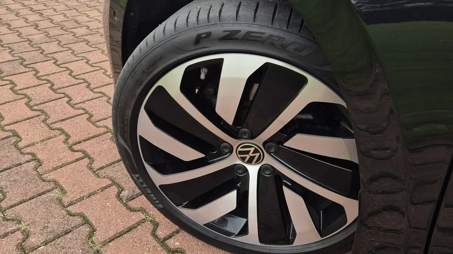 VOLKSWAGEN Arteon -