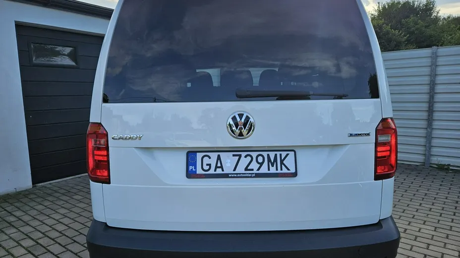 VOLKSWAGEN Caddy -