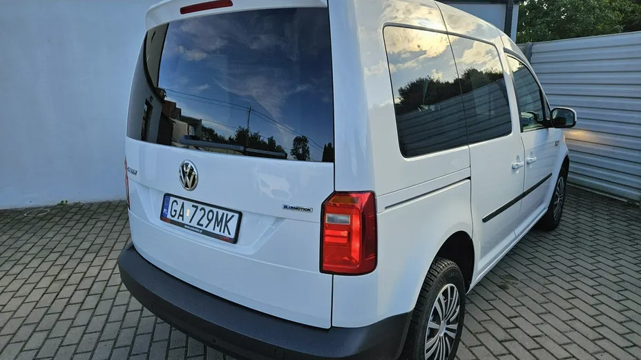 VOLKSWAGEN Caddy -