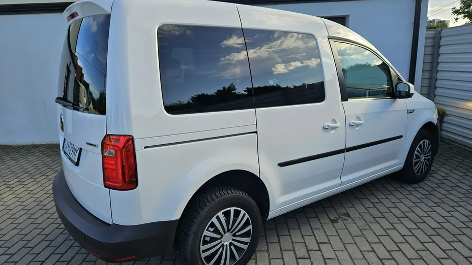 VOLKSWAGEN Caddy -