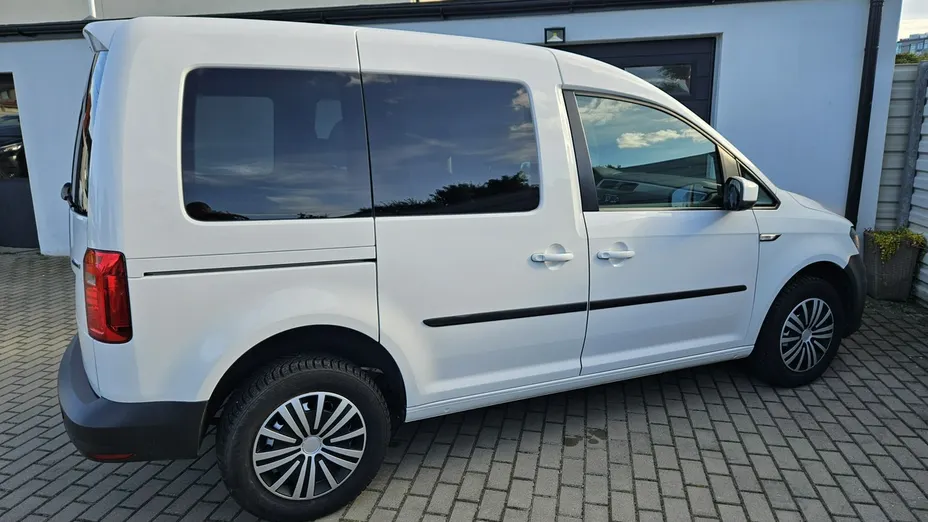 VOLKSWAGEN Caddy -