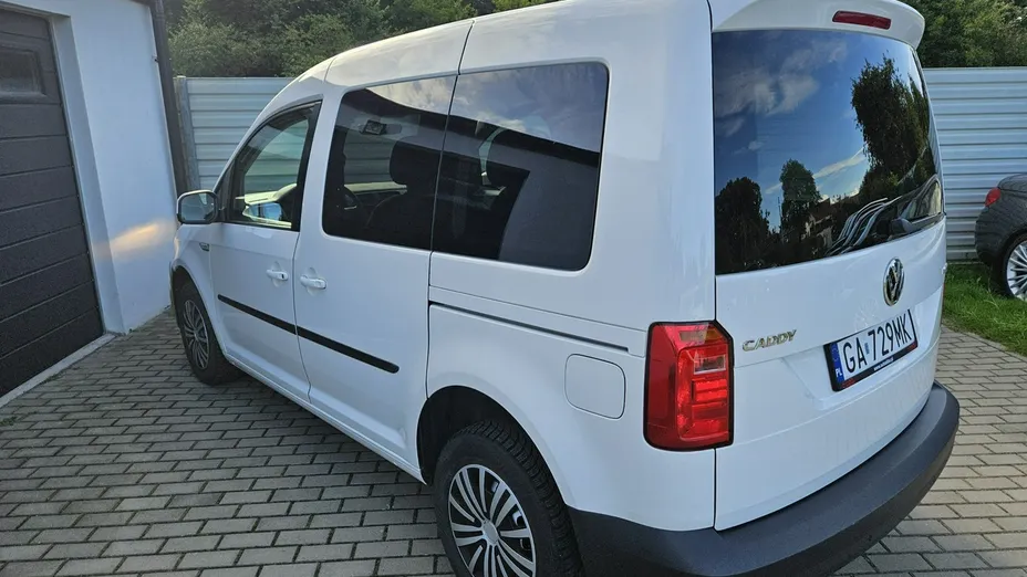 VOLKSWAGEN Caddy -