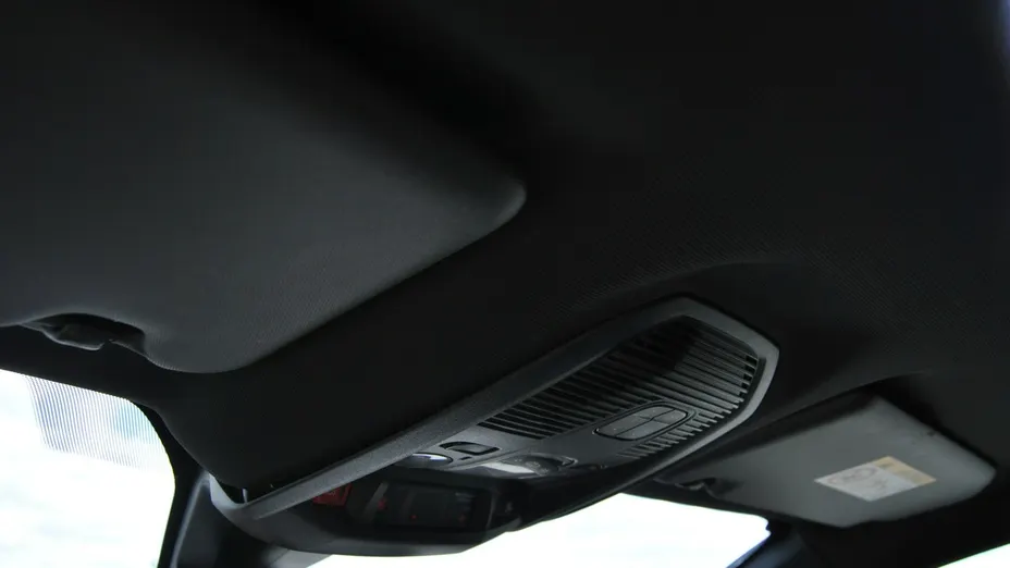 PEUGEOT 3008 -