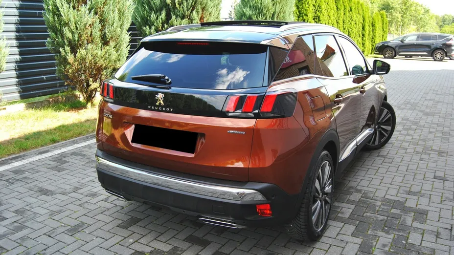 PEUGEOT 3008 -