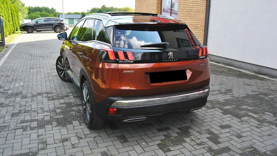PEUGEOT 3008 -
