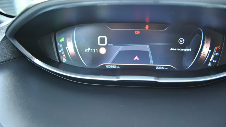 PEUGEOT 3008 -