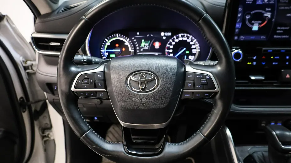 TOYOTA Highlander -