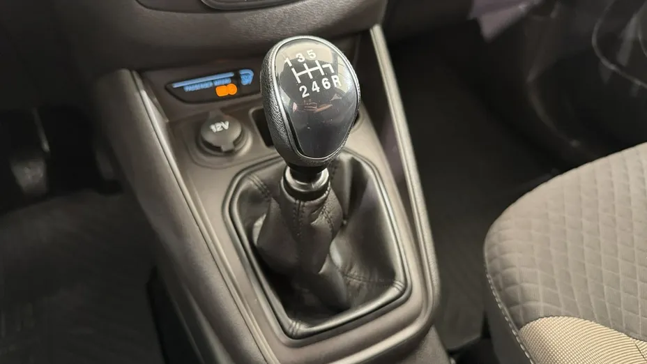 FORD Tourneo Courier -
